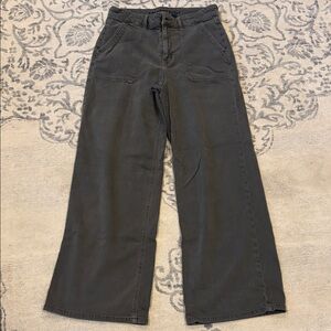Women’s American Eagle Outfitters Charcoal Wide-Leg Jeans size 8